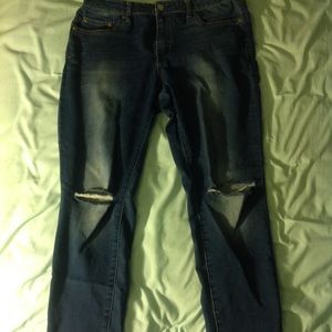 cute and comfy aeropostale mid rise ankle jegging